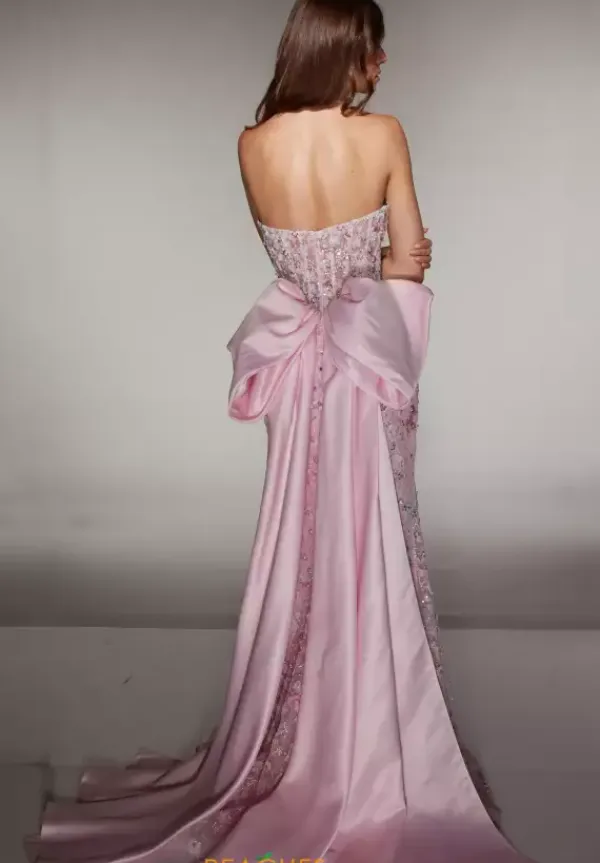 Paris 62044^Alyce Hot