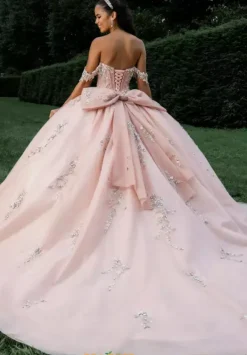 Q1038^Amabella Discount