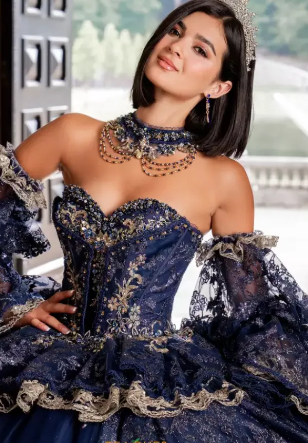 Q1022^Amabella Clearance