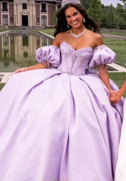 Q1027^Amabella Clearance