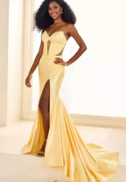 EW36009^Ellie Wilde Best