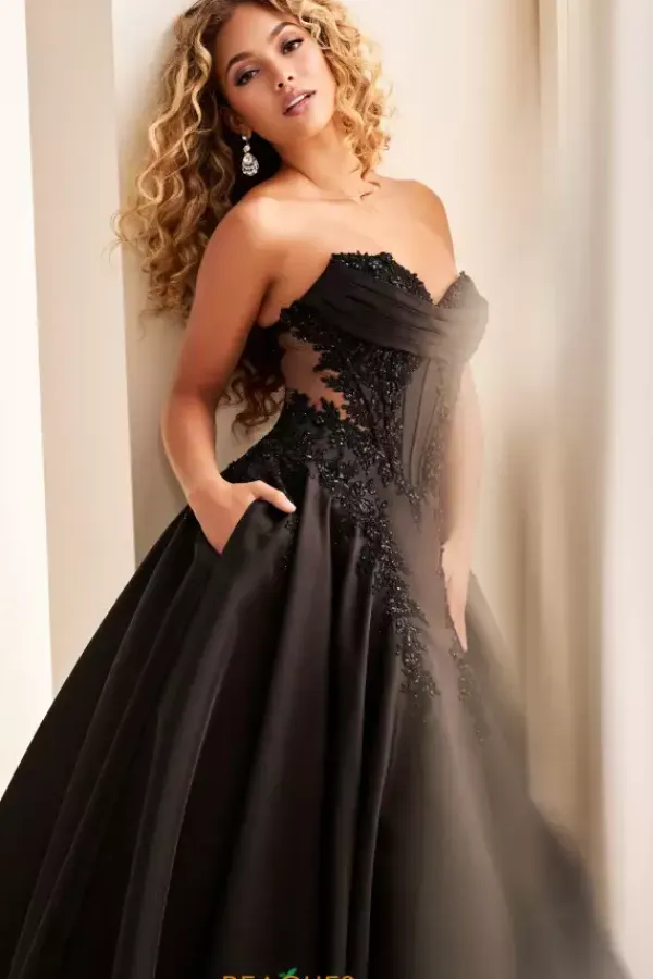 EW37082^Ellie Wilde Hot