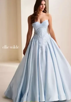 EW37082^Ellie Wilde Hot