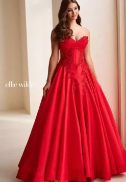 EW37082^Ellie Wilde Hot