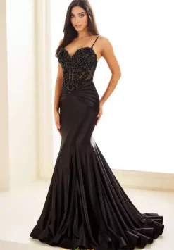 EW36004^Ellie Wilde Online