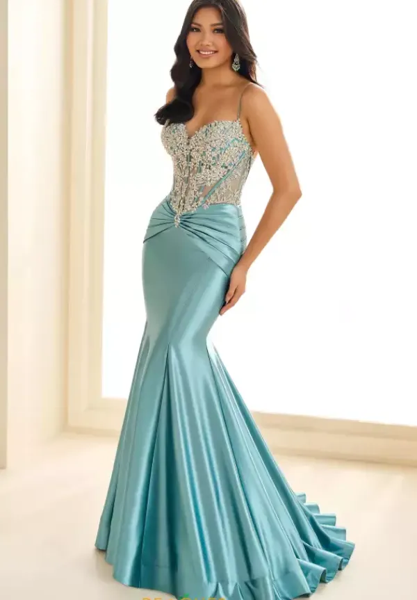 EW36004^Ellie Wilde Online