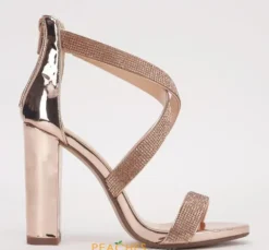 Molly^Fortune Dynamic Hot