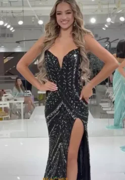 7910^Jasz Couture Outlet