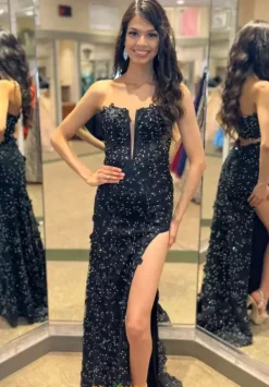 7442^Jasz Couture Outlet