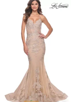 30716^La Femme Discount