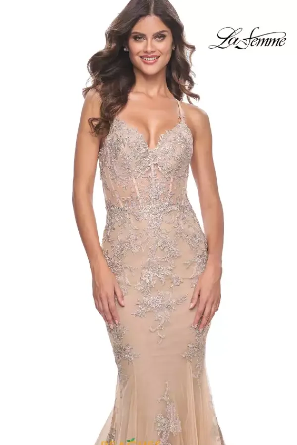 30716^La Femme Discount