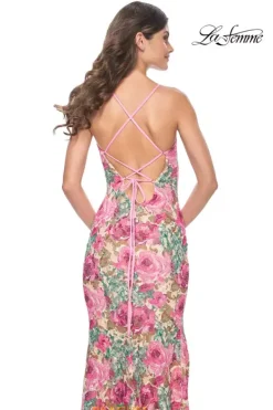 32095^La Femme Clearance