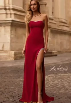 32825^La Femme Outlet