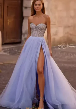 32811^La Femme Discount