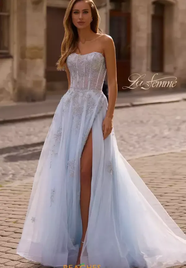 33028^La Femme Online
