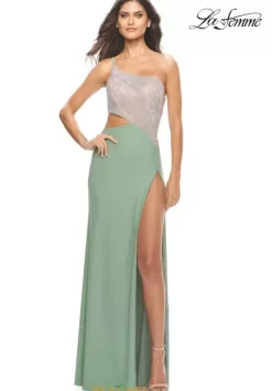 31600^La Femme Clearance