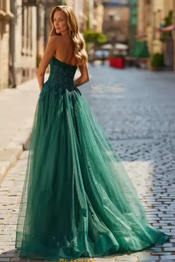 33528^La Femme Online