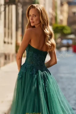 33528^La Femme Online