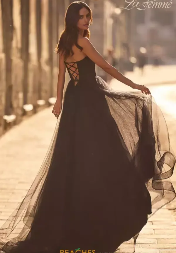 32731^La Femme Clearance