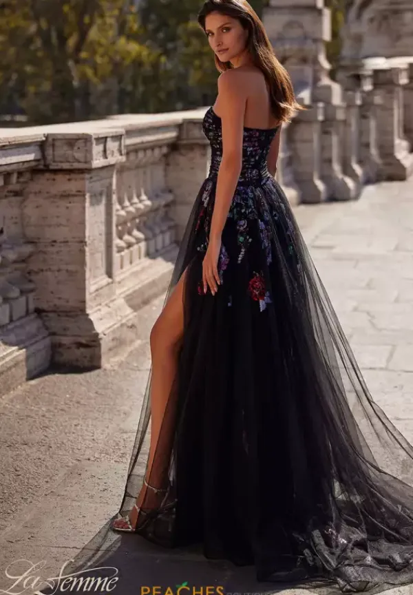 32072^La Femme Online