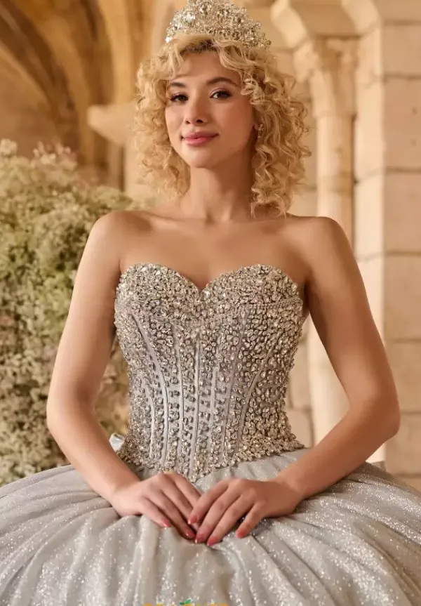 26124^LizLuo Quinceanera Sale