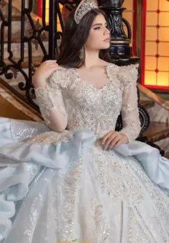 80034^LizLuo Quinceanera Discount