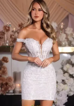 PS25738^Portia and Scarlett Hot