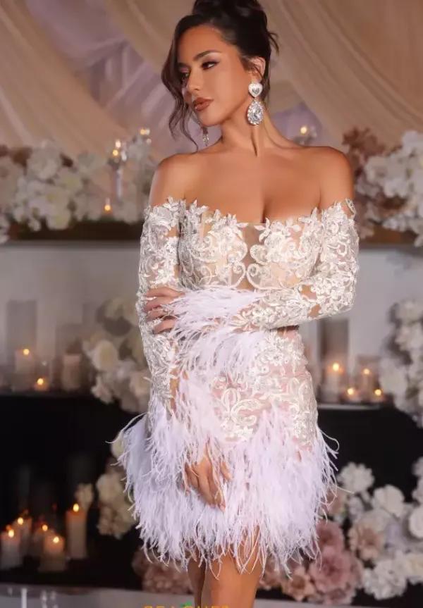 PS25563^Portia and Scarlett Hot