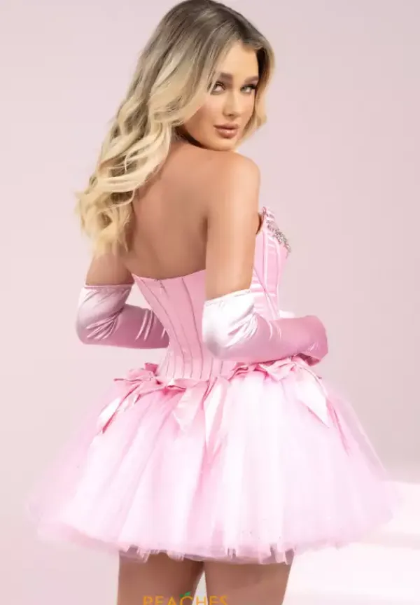 PS25516^Portia and Scarlett