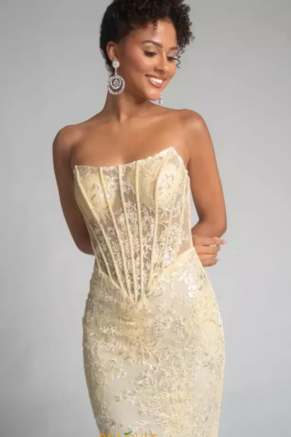 XO082^Portia and Scarlett Best