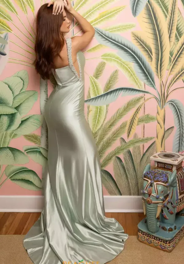 XO074^Portia and Scarlett