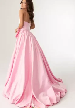 71035^Rachel Allan Hot