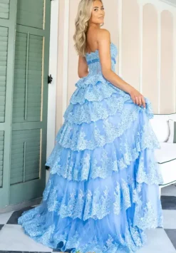 70944^Rachel Allan Hot