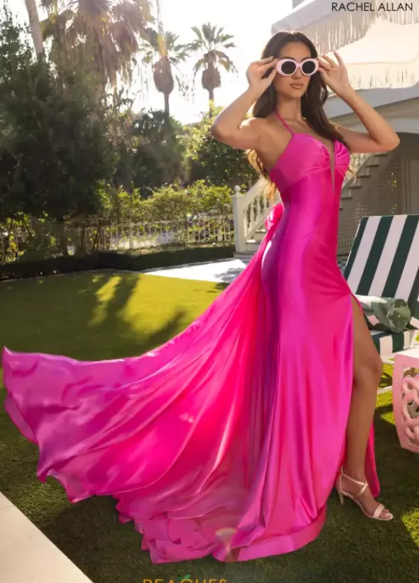 70945^Rachel Allan Hot