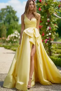 56872^Sherri Hill Sale