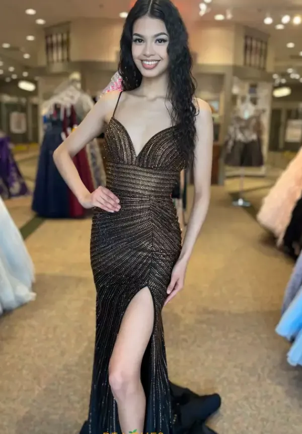 55883^Sherri Hill Clearance