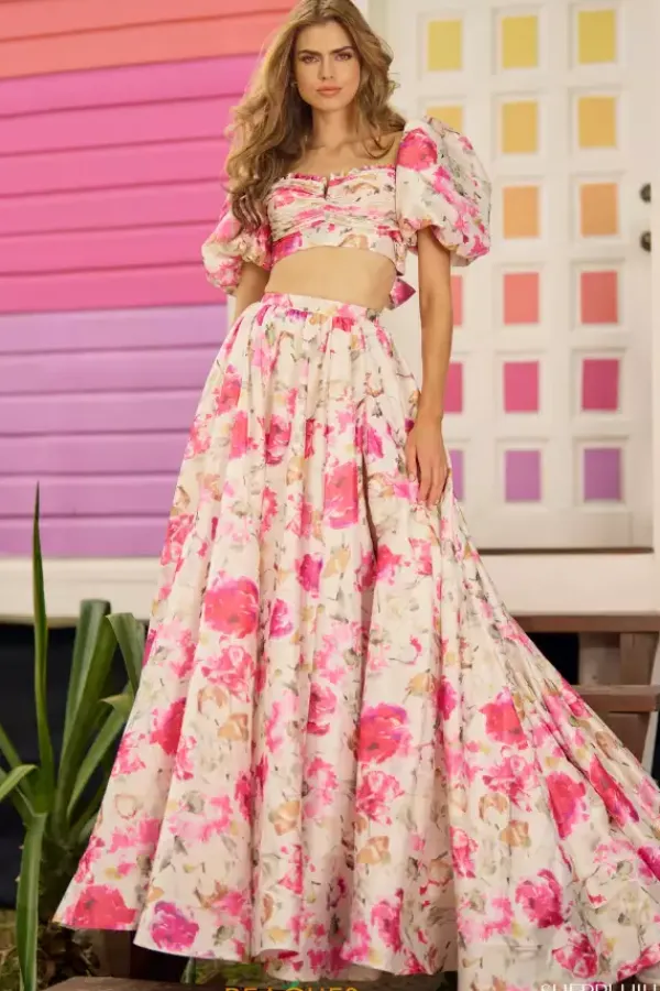 56082^Sherri Hill Hot