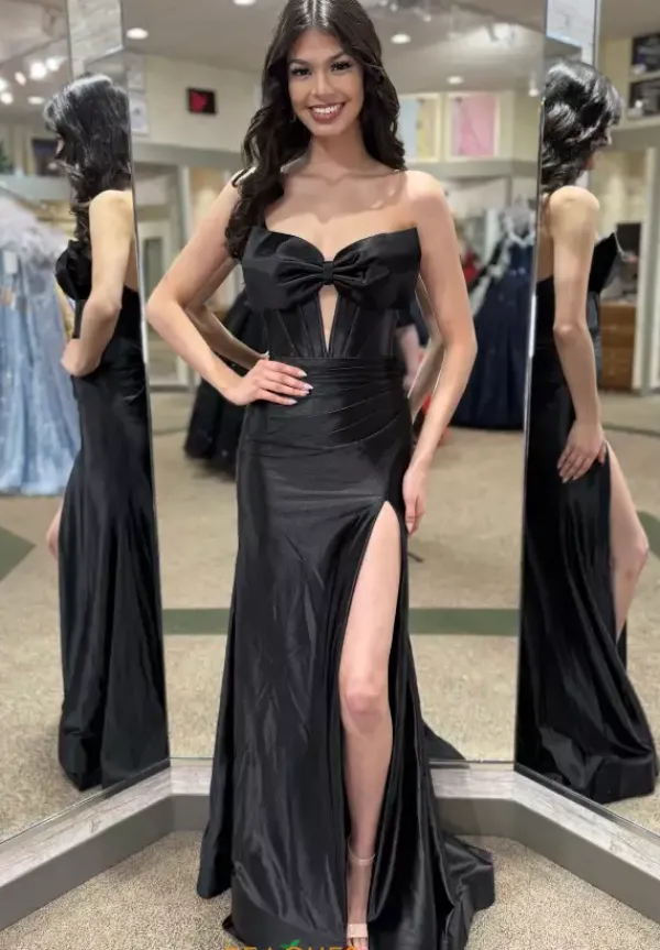 56957^Sherri Hill