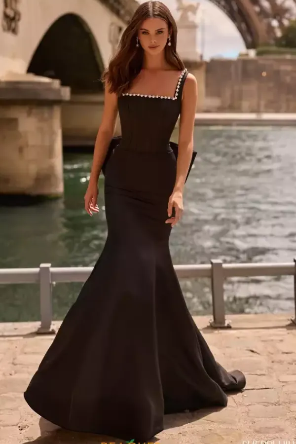 57743^Sherri Hill Outlet