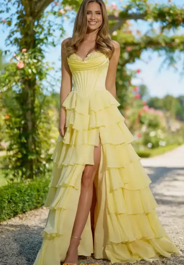 56911^Sherri Hill Clearance