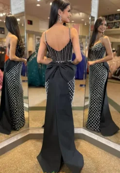 57560^Sherri Hill