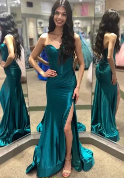 55927^Sherri Hill New