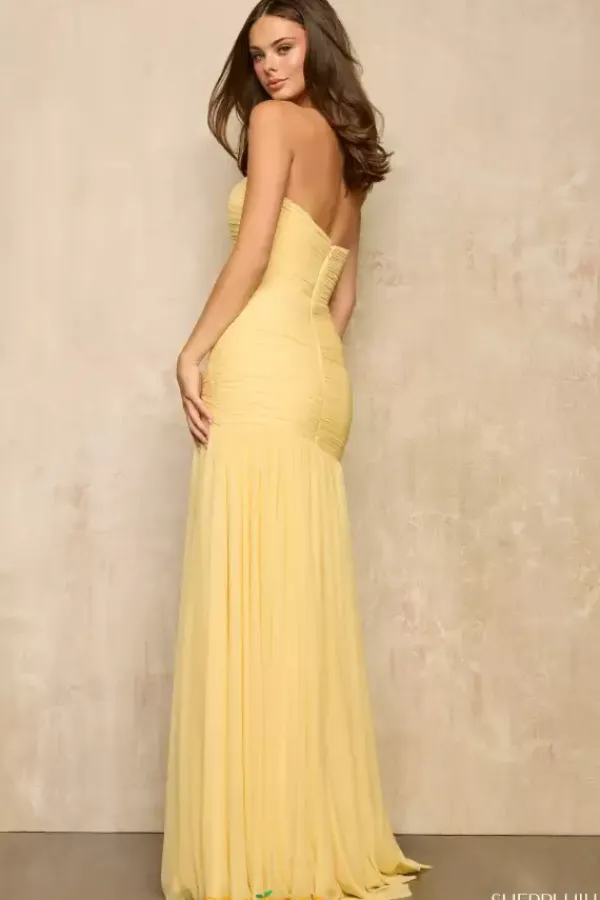 57961^Sherri Hill Hot