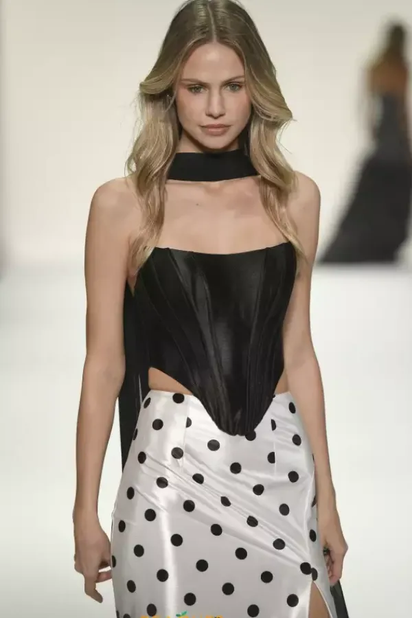 57987^Sherri Hill Online