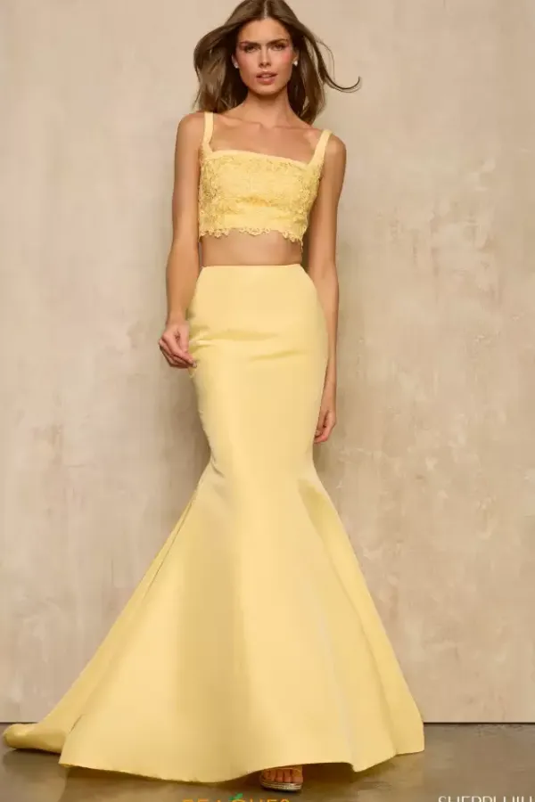 57623^Sherri Hill Hot