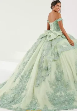 56492^Tiffany Quinceanera Hot