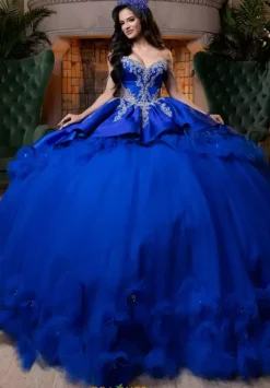 Quinceanera 4080007^Vizcaya New