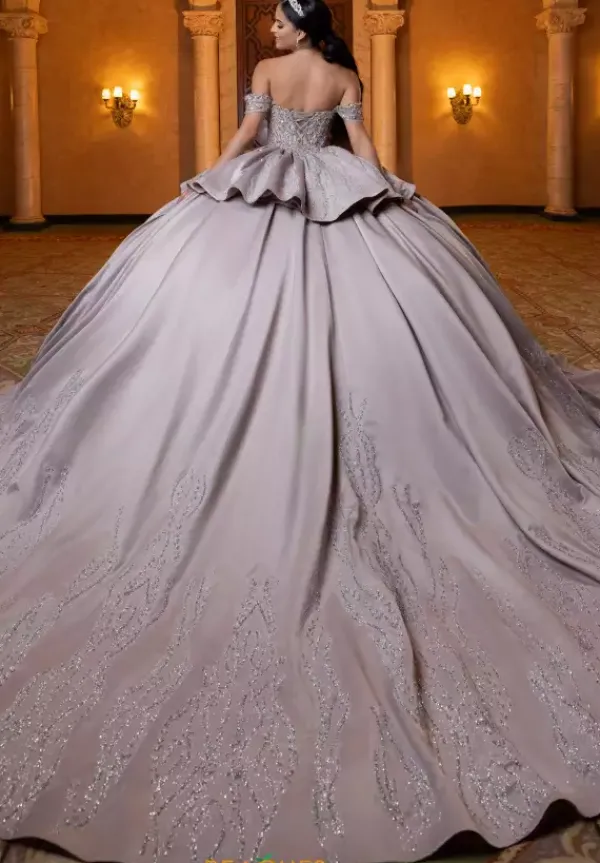 Quinceanera 4080030^Vizcaya Best